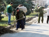 Генеральная уборка города продолжается