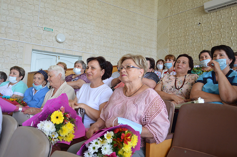 Медицинские работники принимали поздравления с профессиональным праздником