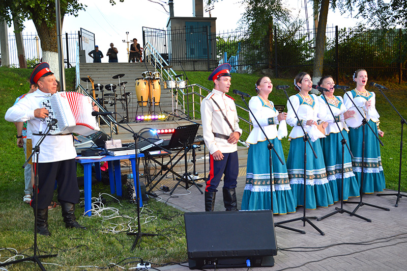 Концерт на берегу Дона к Дню семьи, любви и верности