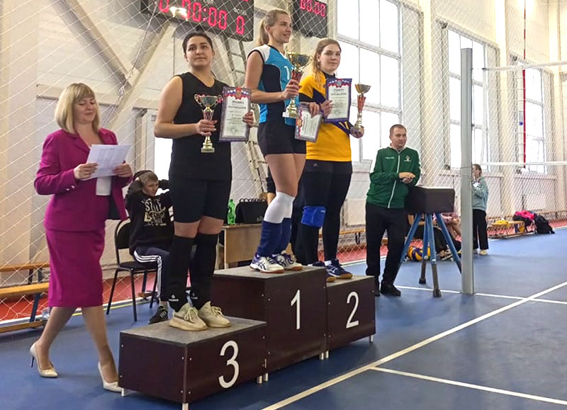 Семикаракорские волейболисты стали призерами областного турнира