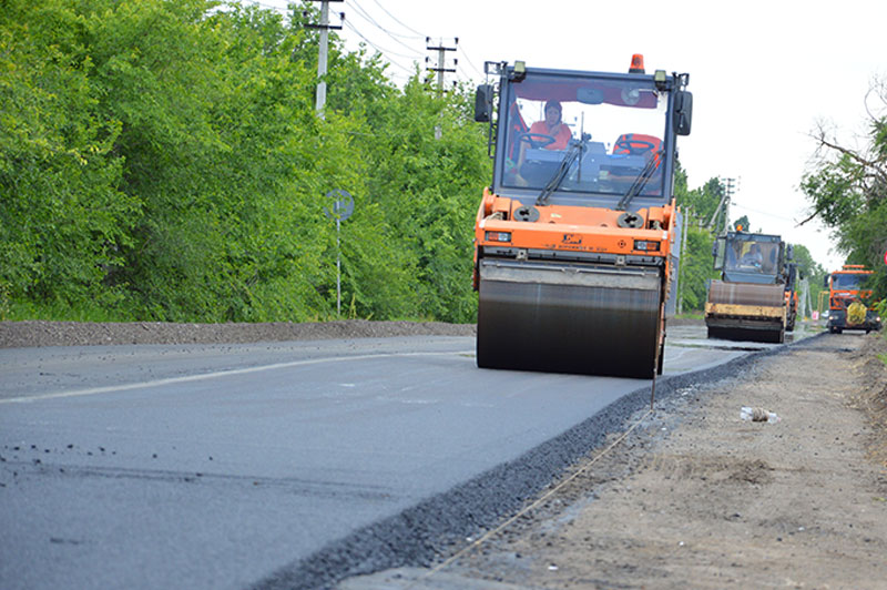 В Семикаракорске активно ведутся работы по благоустройству 