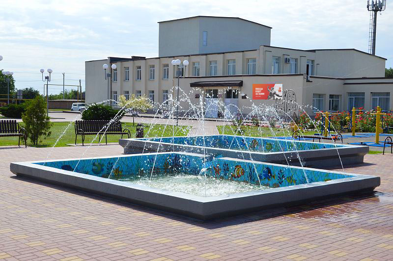 В Семикаракорске заработали городские фонтаны